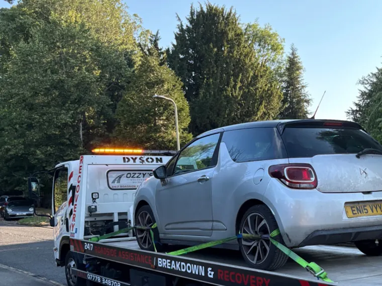 Ozzy’s Breakdown Recovery truck available 24 hours in Reading