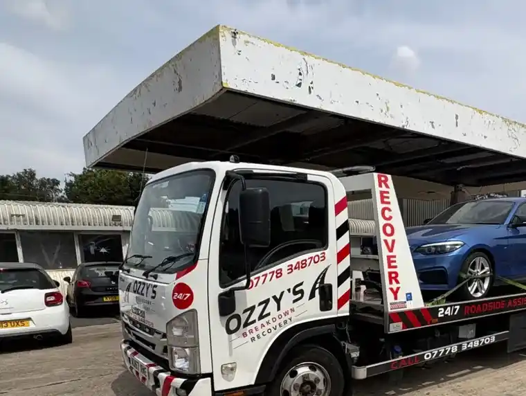 Broken-down vehicle transport with Ozzy’s Breakdown Recovery