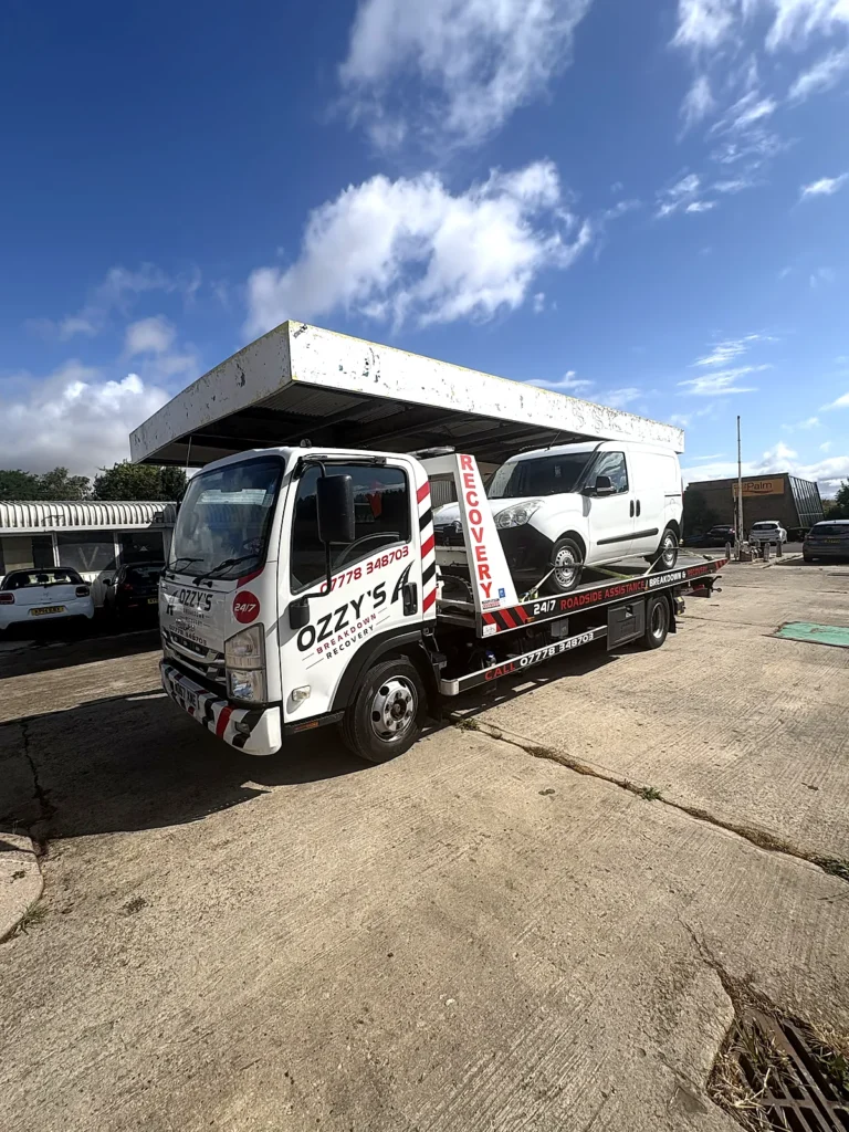 Van recovery on our flatbed – instant breakdown cover in Basingstoke by Ozzy’s Breakdown Recovery